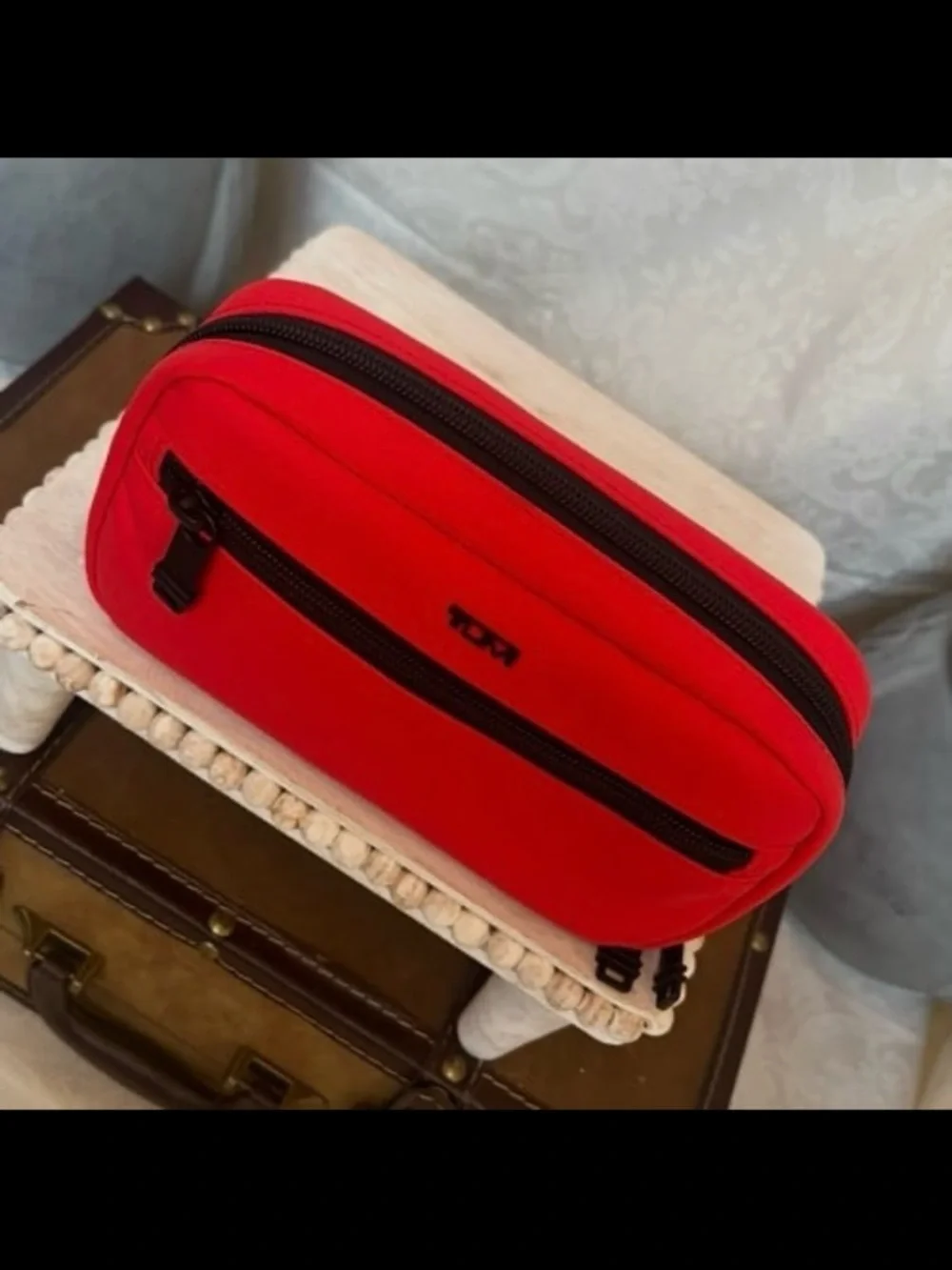 ⚡️TUMI Zip-Around Case - Red